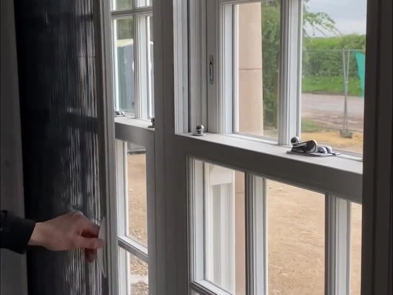 Batıkent Menteşeli Sineklik Temizliği Pratik Ömrü Uzun Sineklikler