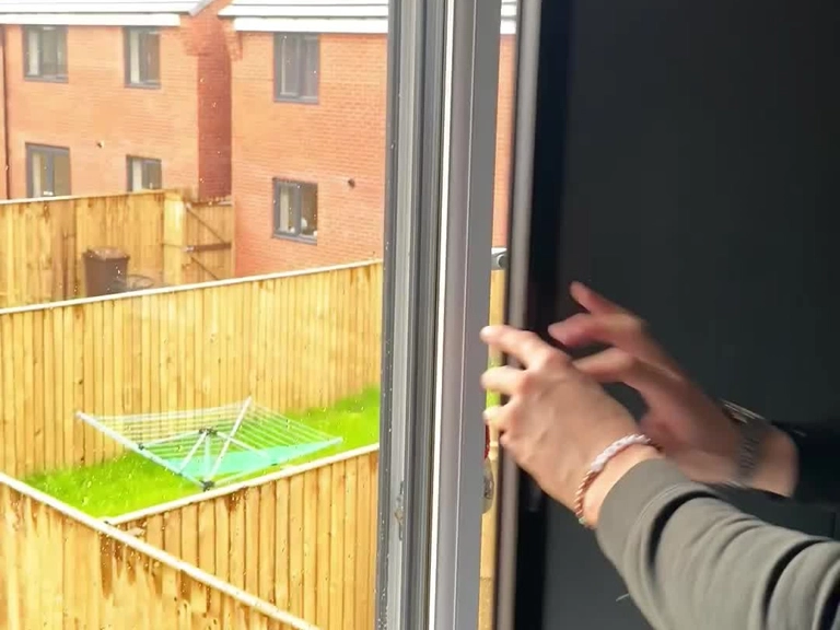 Batıkent Stor Sineklik Sineksiz Günler İçin Bariyer