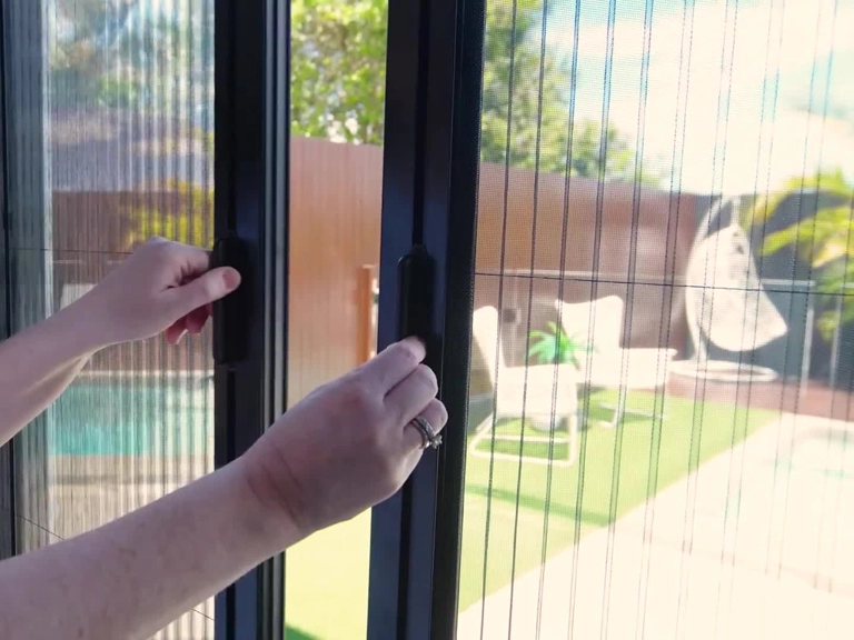 Batıkent Sürgülü Sineklik Dilediğiniz Ölçüde